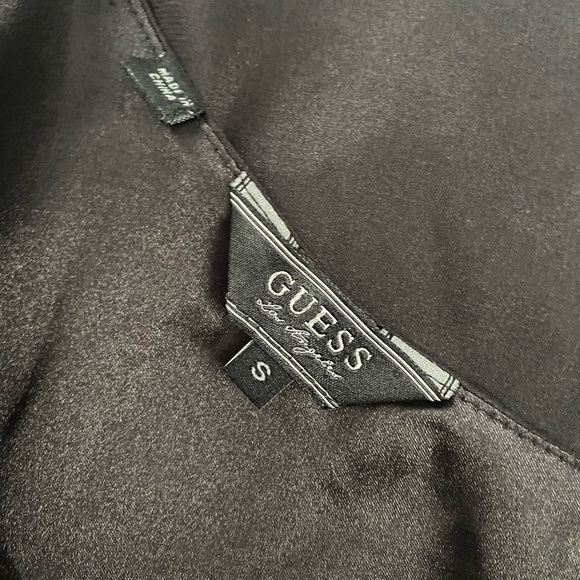 Guess asymmetrical top - Picture 2 of 7